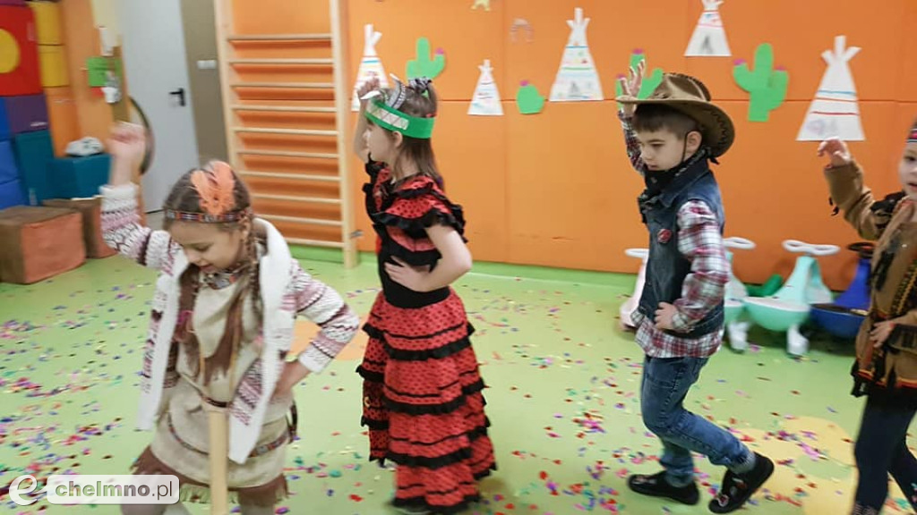 Karnawałowe zabawy w Brzdącu