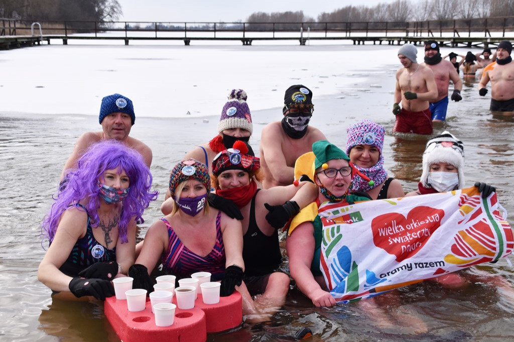 Morsowanie i pomaganie nad Jeziorem