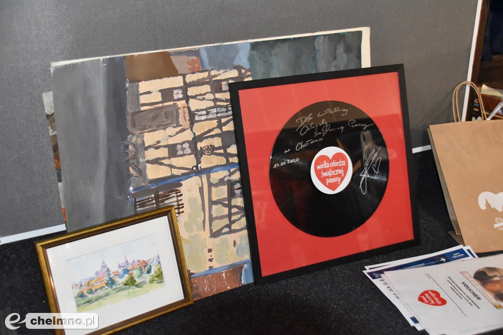 Trwają licytacje dla WOŚP w Rondzie