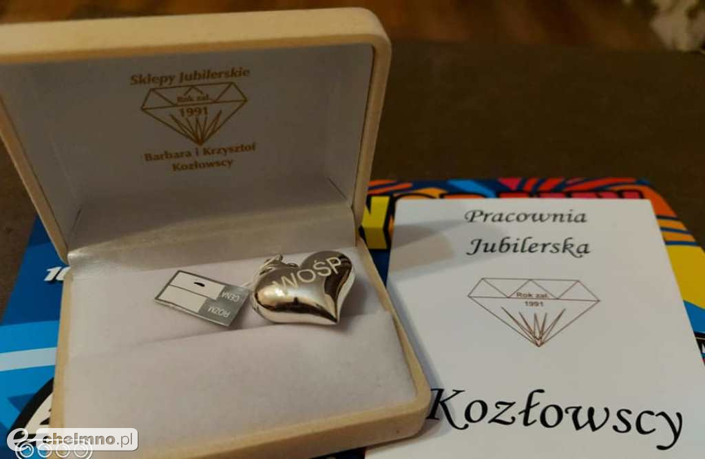 Piękny gest! Podarowała wylicytowane serduszko