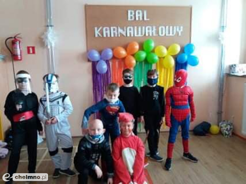 Barwny i wesoły Bal Karnawałowy w Katoliku