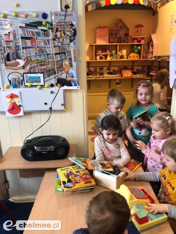 Motylki udały się do krainy ulubionych baśni