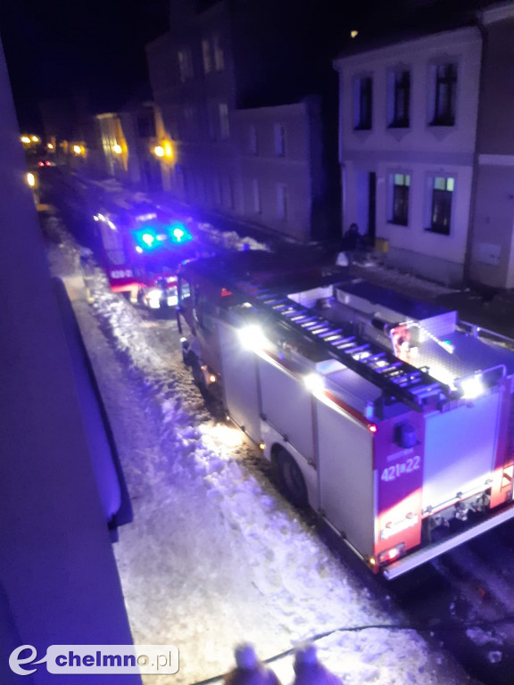 7 osób ewakuowanych z zadymionej kamienicy przy ul. 22 Stycznia