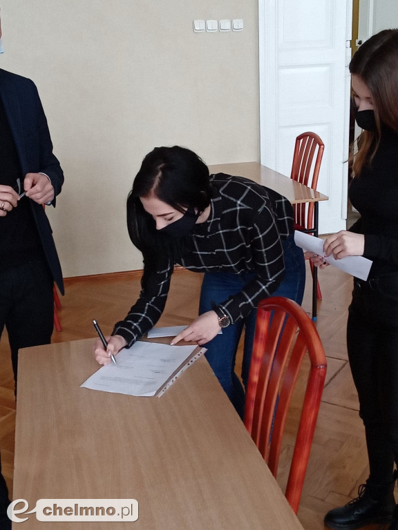 Ufundowane stypendia dla uczennic ZS nr 2