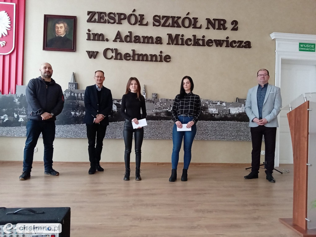 Ufundowane stypendia dla uczennic ZS nr 2