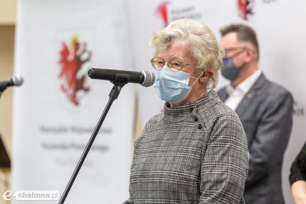 Dwieście kurtko-śpiworów trafi do bezdomnych