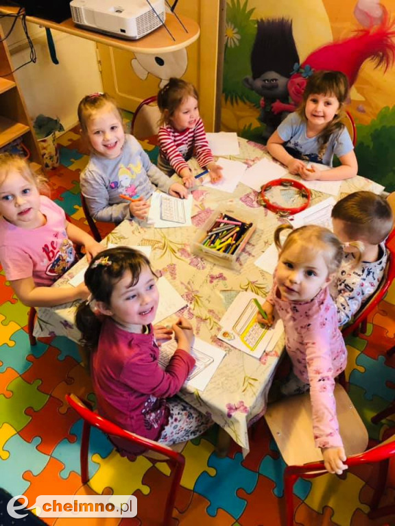 Motylki z Calineczki poznają zawody