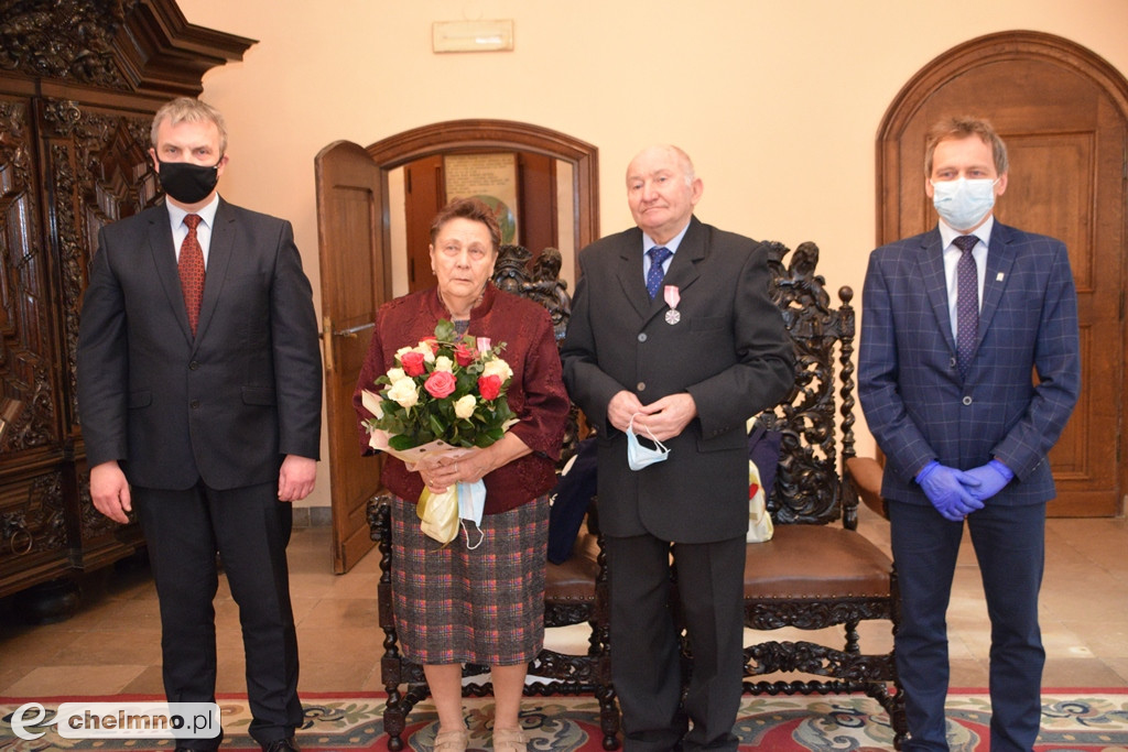 Medale Prezydenta dla trzech Par Małżeńskich