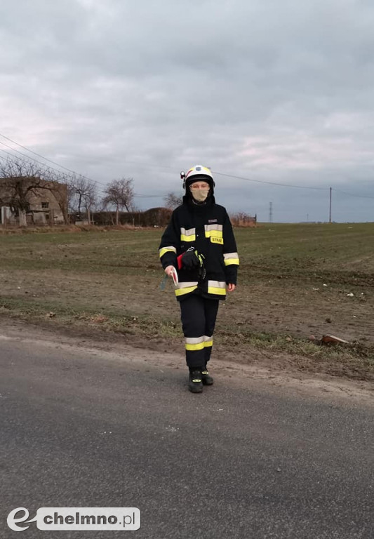 Słup energetyczny stwarzał zagrożenie na drodze
