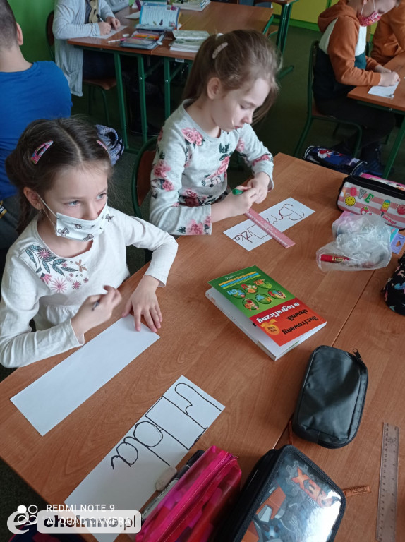  Zabawy z kolorową ortografią w Czwórce