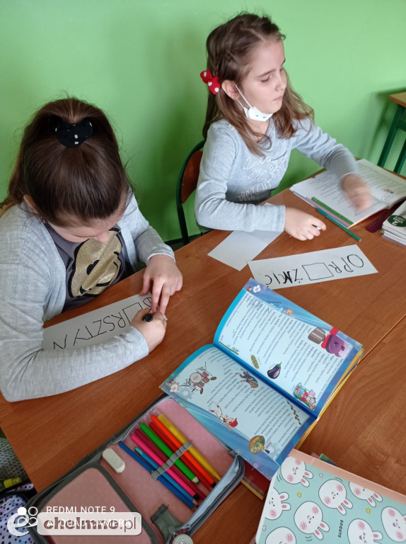  Zabawy z kolorową ortografią w Czwórce