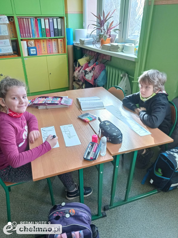  Zabawy z kolorową ortografią w Czwórce