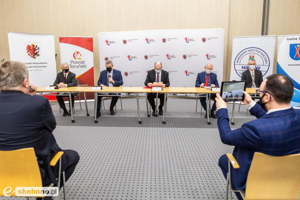 Przeszłość buduje naszą tożsamość i przyszłość
