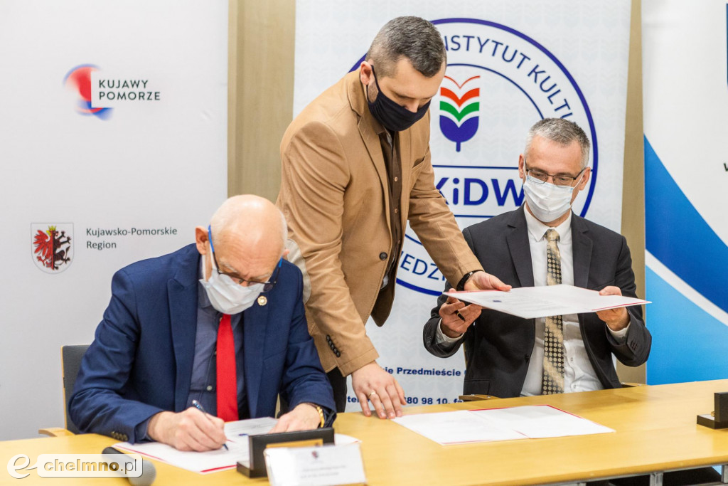Przeszłość buduje naszą tożsamość i przyszłość