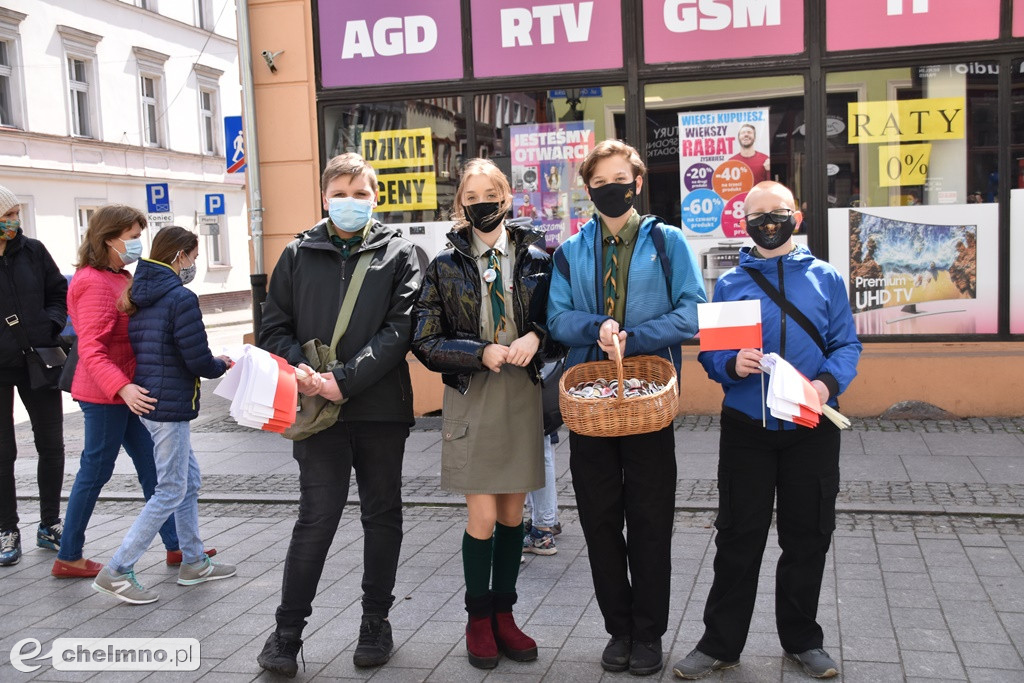 Z ratusza wybrzmiały dziś pieśni patriotyczne