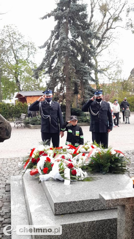 Delegacja OSP Chełmno również uczciła Święto 3 Maja