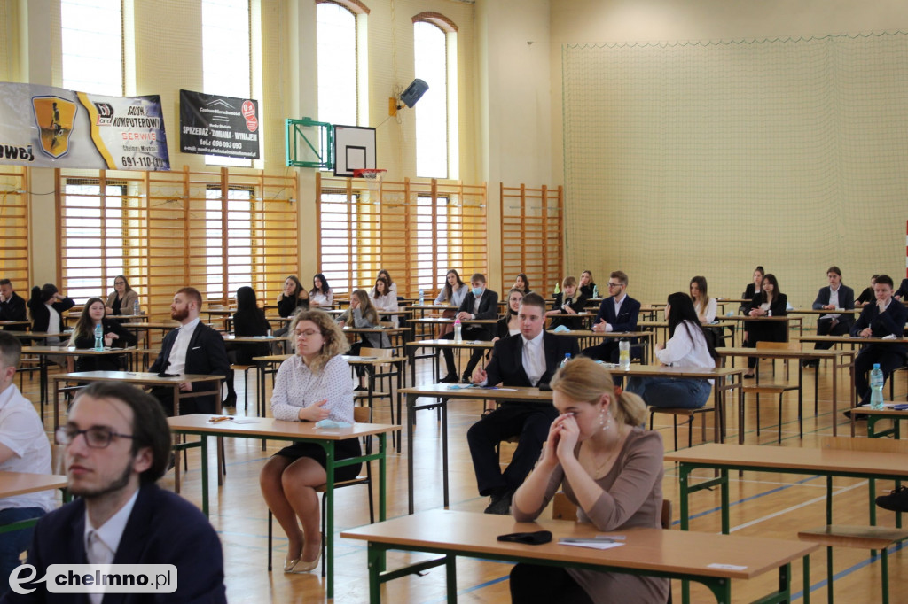 Zespół Szkól nr 2 życzy swoim maturzystom powodzenia