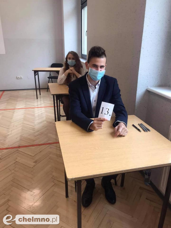 Przysłowiowe życzenia połamania długopisów