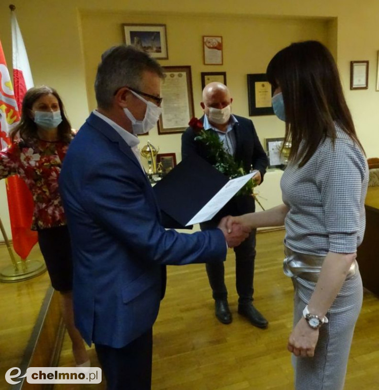 Przedłużenie powierzenia stanowiska dyrektora szkoły