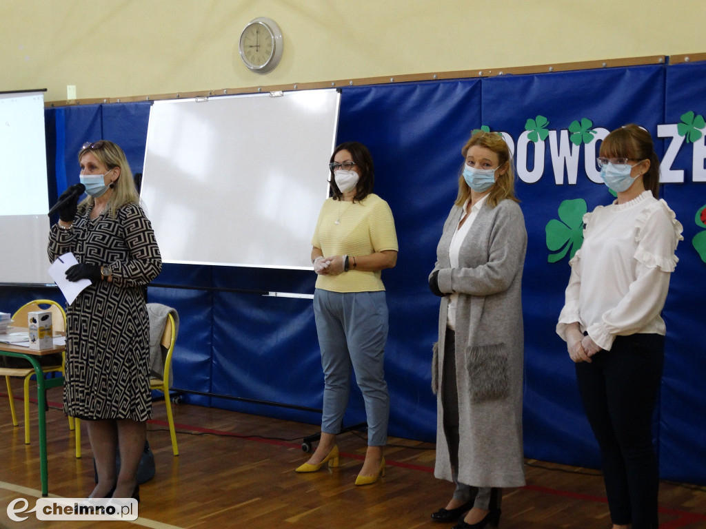 Fotogaleria z egzaminów klas 8 w Czwórce