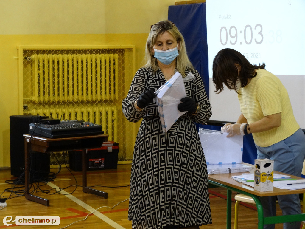 Fotogaleria z egzaminów klas 8 w Czwórce