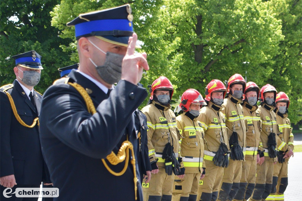 Awanse i odznaczenia z okazji Powiatowego Dnia Strażaka
