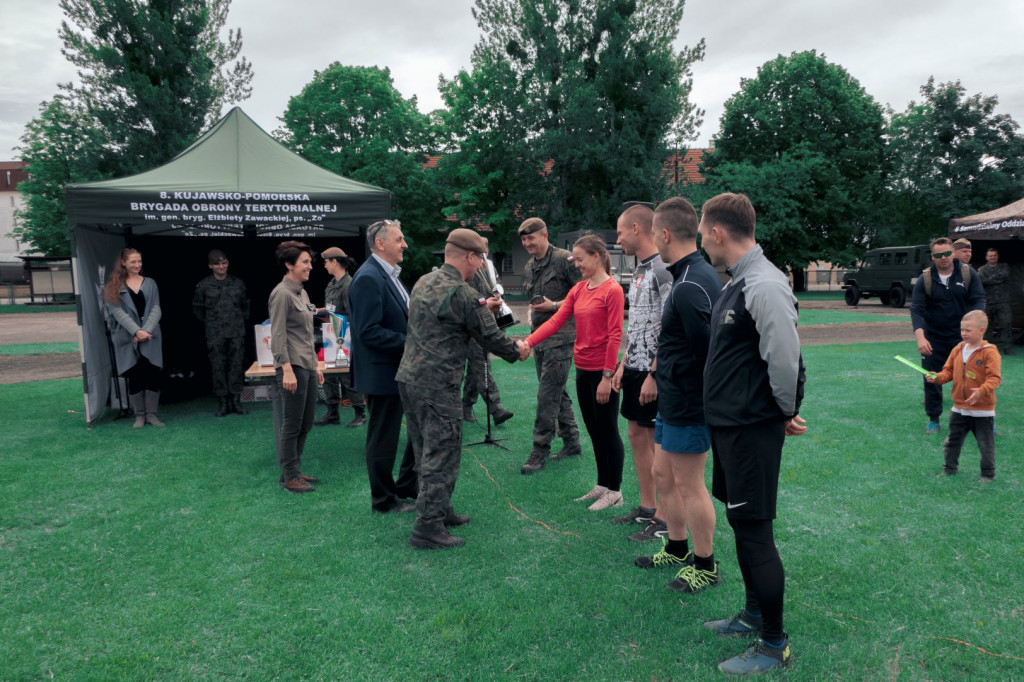 Piknik militarny z okazji Dnia Dziecka