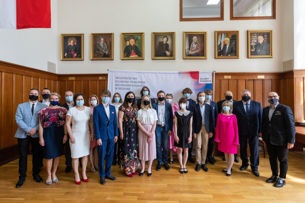 Najlepsi humaniści w Urzędzie Marszałkowskim