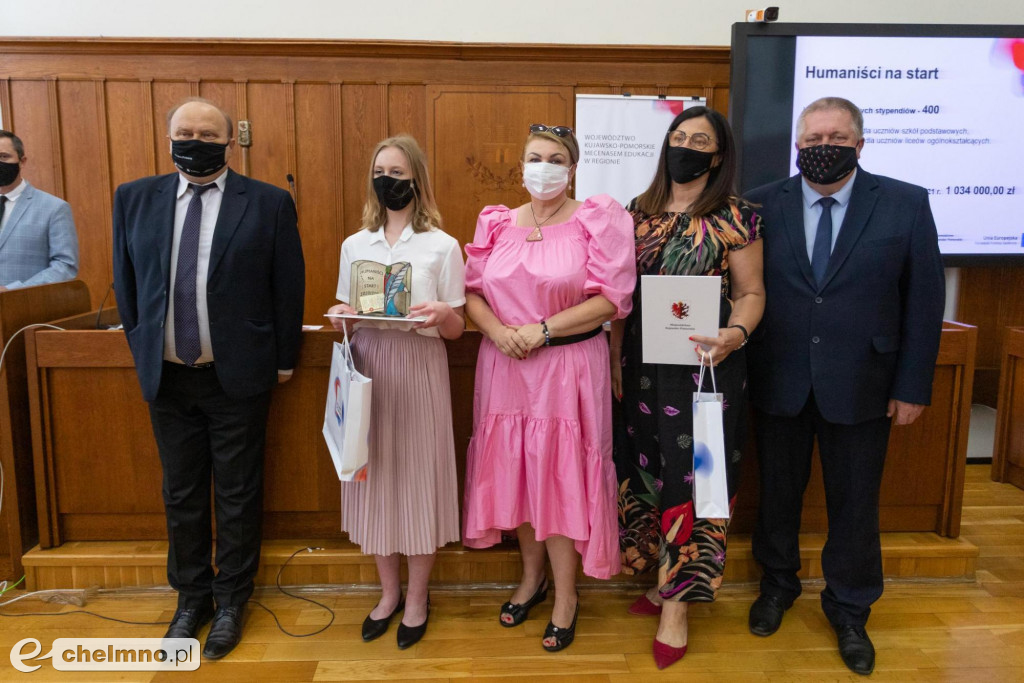 Najlepsi humaniści w Urzędzie Marszałkowskim