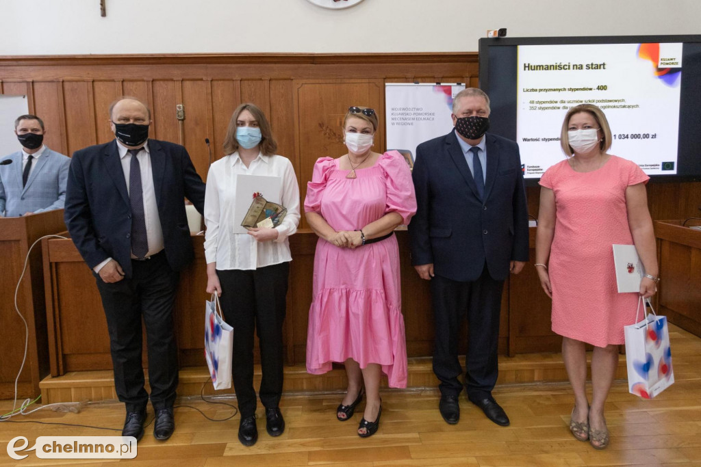 Najlepsi humaniści w Urzędzie Marszałkowskim