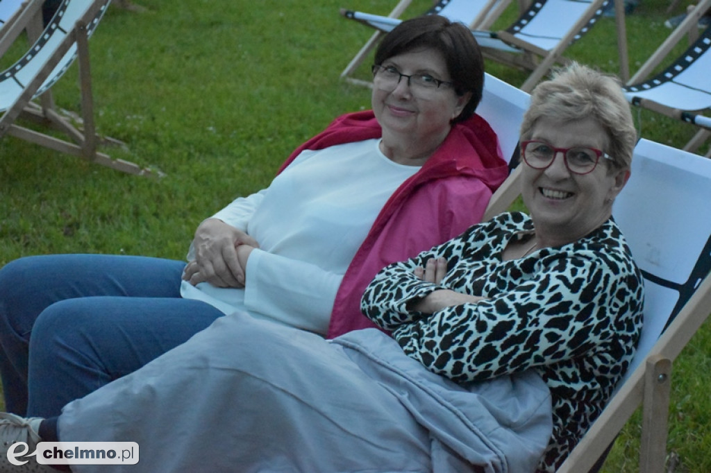 W kinie pod chmurką o Renee Bennett