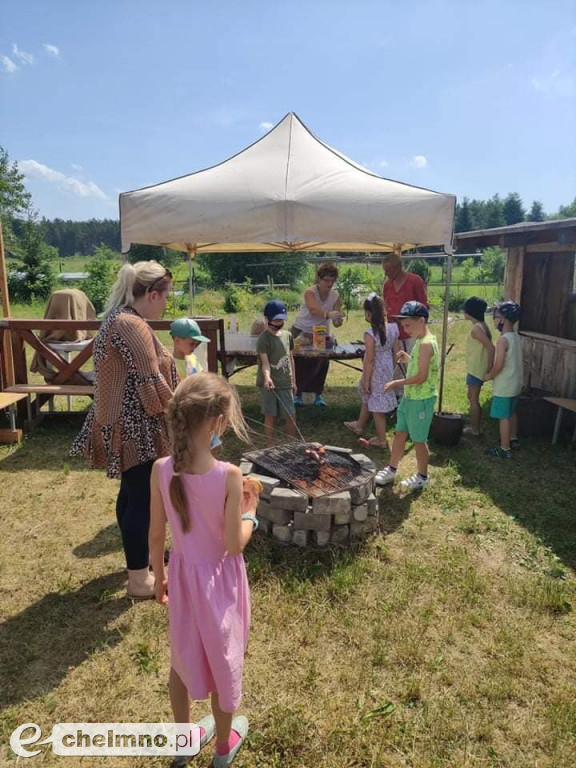 Uczniowie Katolika z wizytą w Wiosce Ginących Zawodów