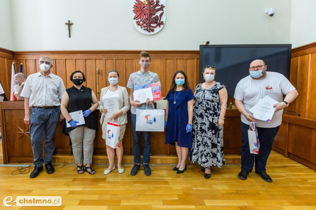 Nagrody za wiedzę o samorządzie