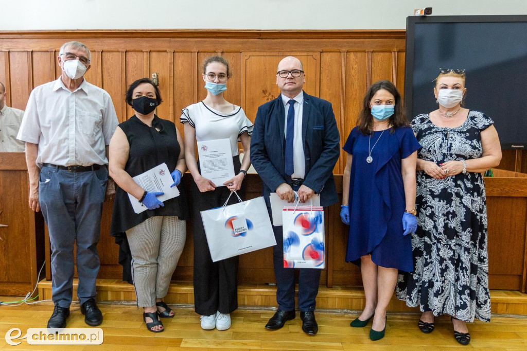 Nagrody za wiedzę o samorządzie