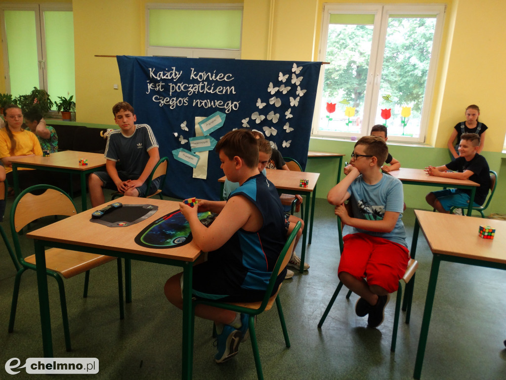 Oni spróbowali zostać mistrzami w układaniu kostki Rubika