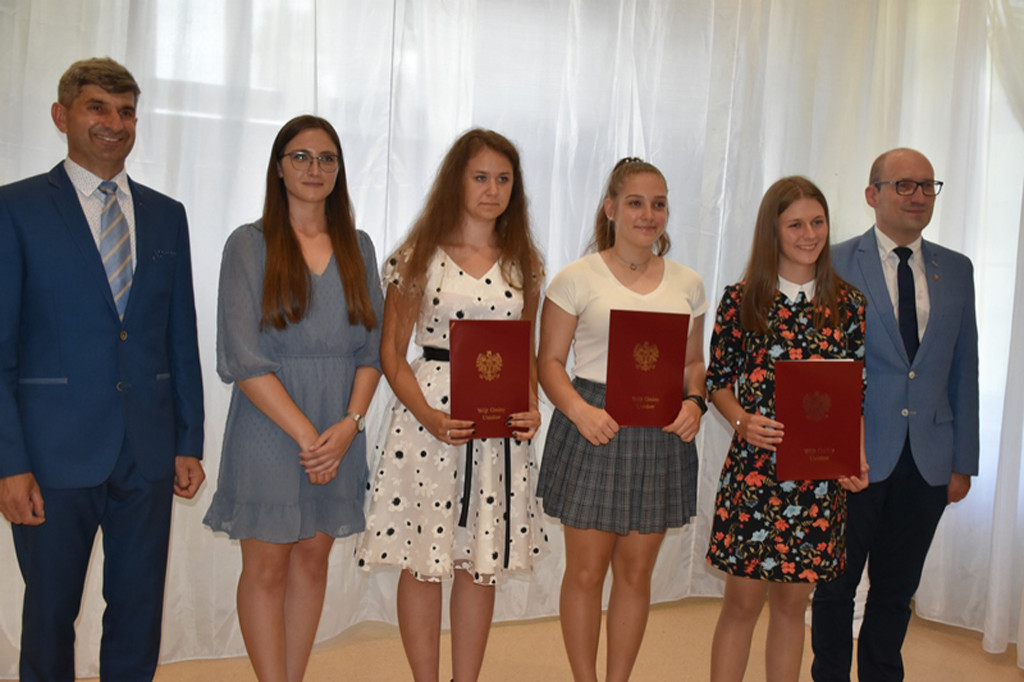 Nagrody dla najlepszych uczniów 2021