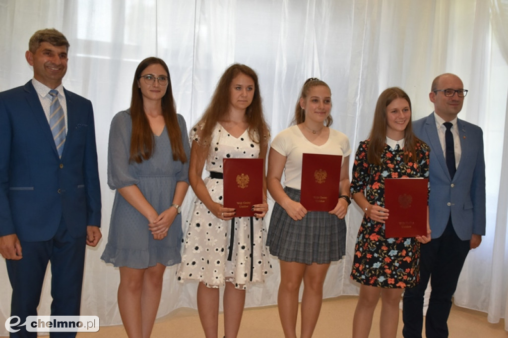 Nagrody dla najlepszych uczniów 2021