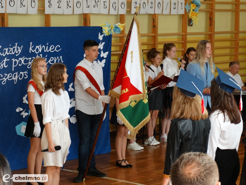 Czwórka wzbogaciła się wczoraj o nowych absolwentów
