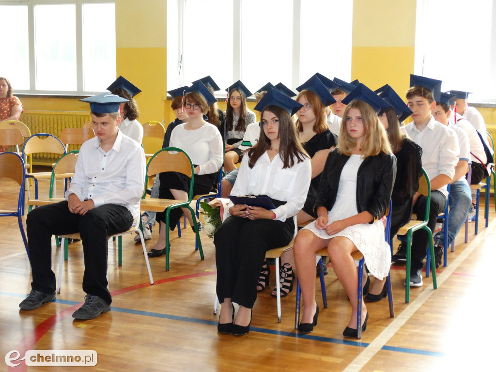 Czwórka wzbogaciła się wczoraj o nowych absolwentów