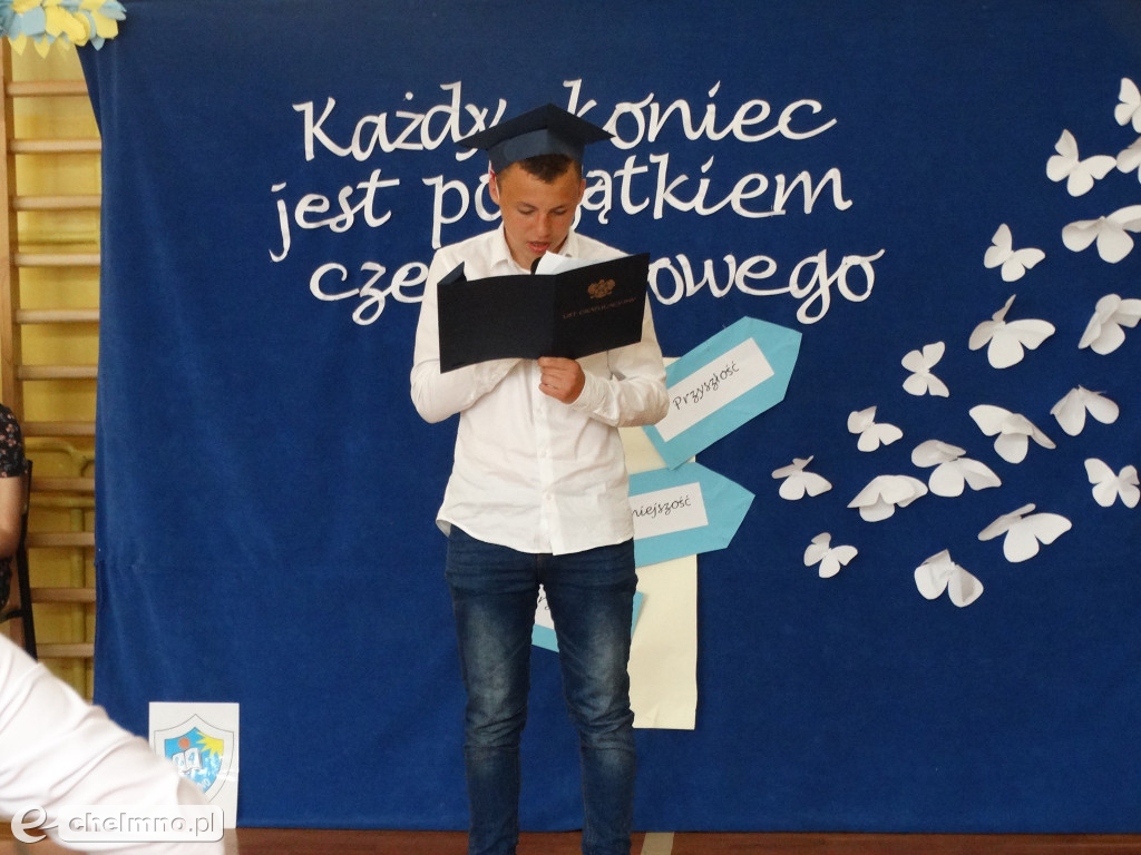 Czwórka wzbogaciła się wczoraj o nowych absolwentów
