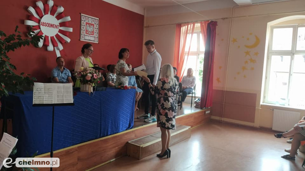 Wczorajsze pożegnanie klas VIII w Dwójce