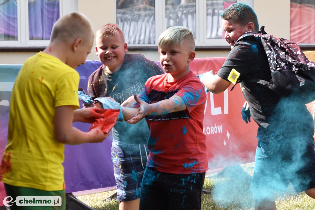 Szaleństwo podczas Festiwalu HOLI