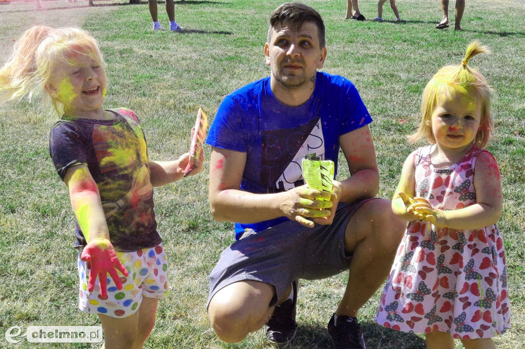 Szaleństwo podczas Festiwalu HOLI