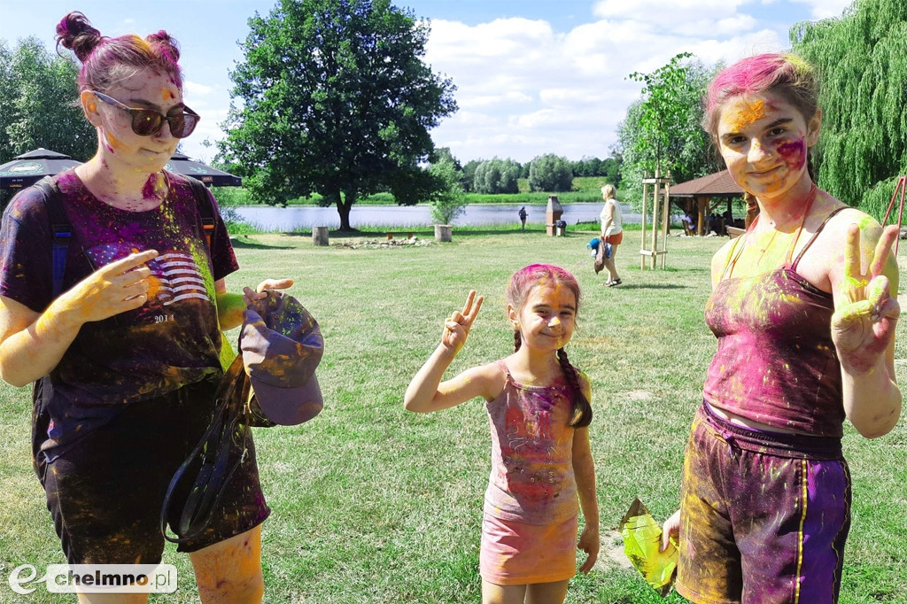 Szaleństwo podczas Festiwalu HOLI