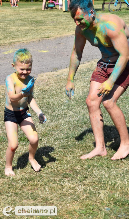 Szaleństwo podczas Festiwalu HOLI
