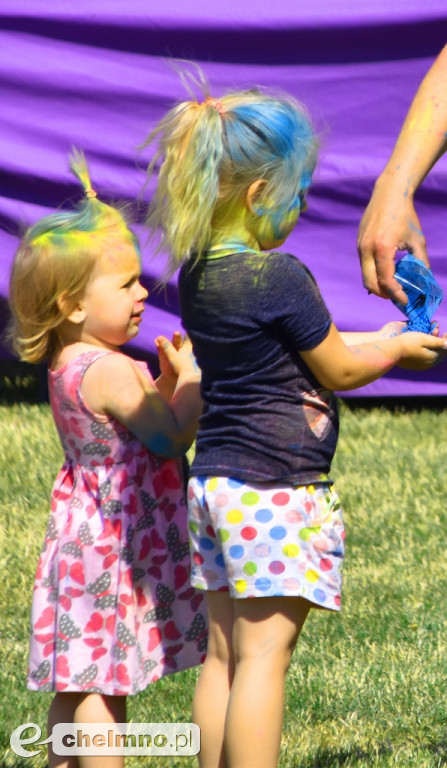 Szaleństwo podczas Festiwalu HOLI