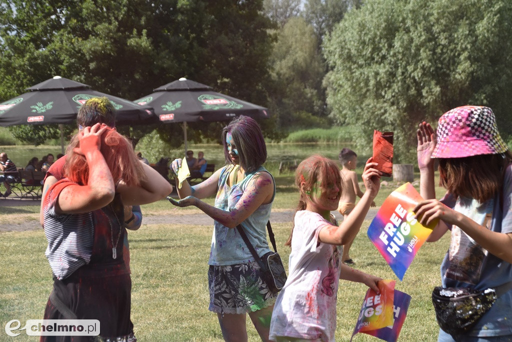 Szaleństwo podczas Festiwalu HOLI