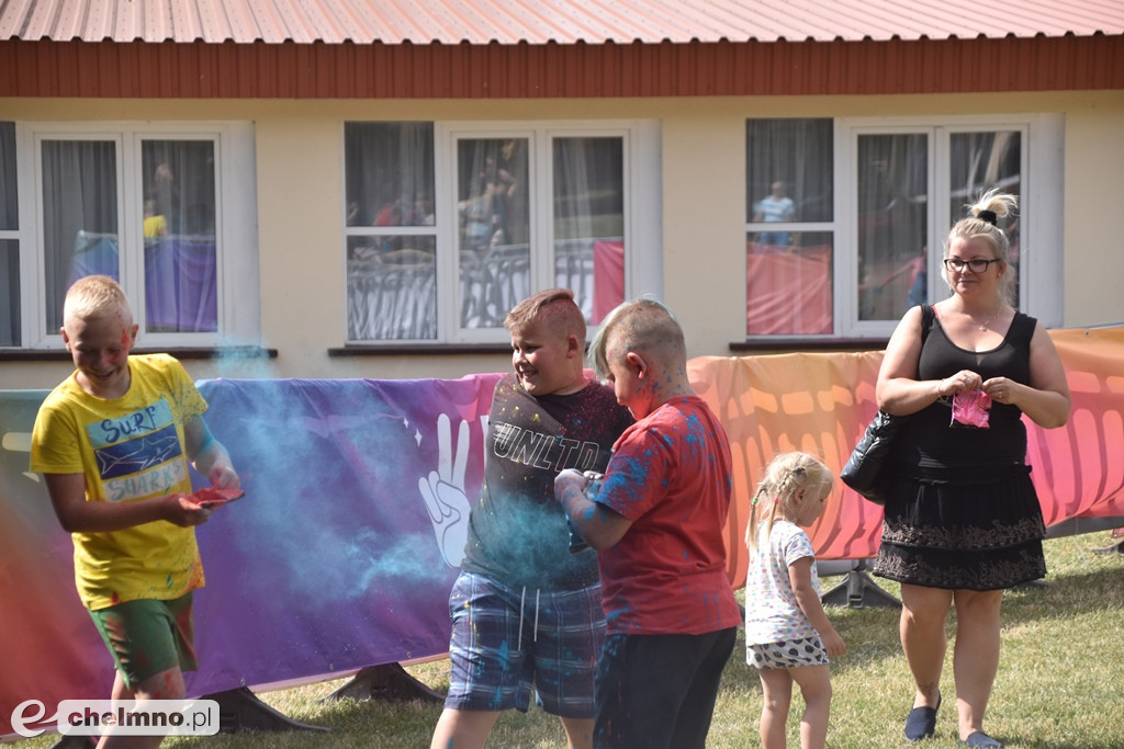 Szaleństwo podczas Festiwalu HOLI