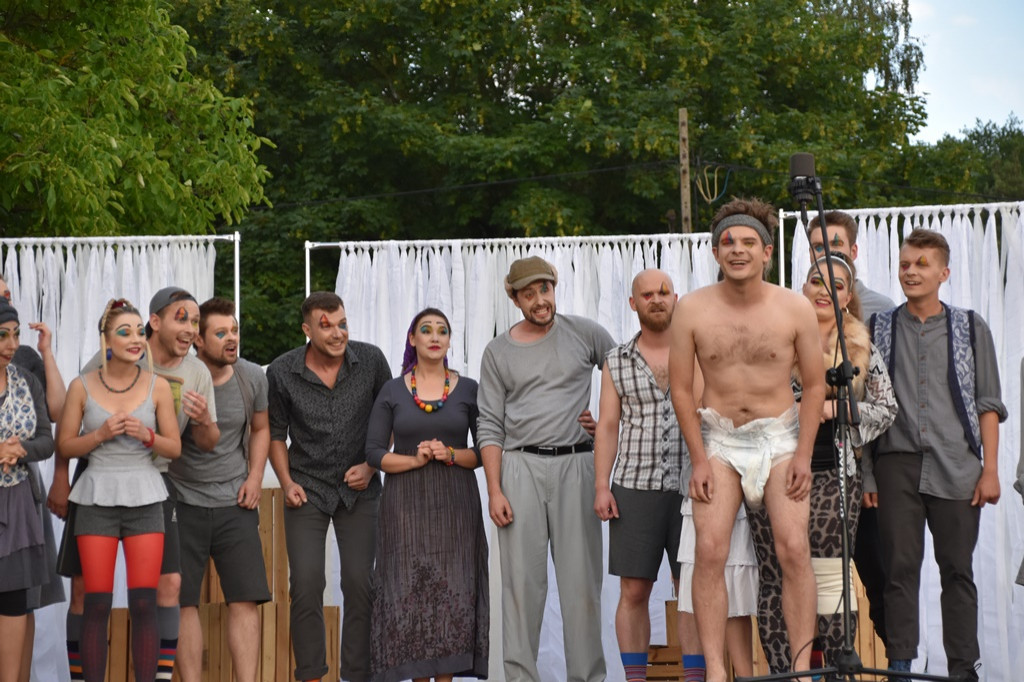 Teatr Pijana Sypialnia bawił publiczność