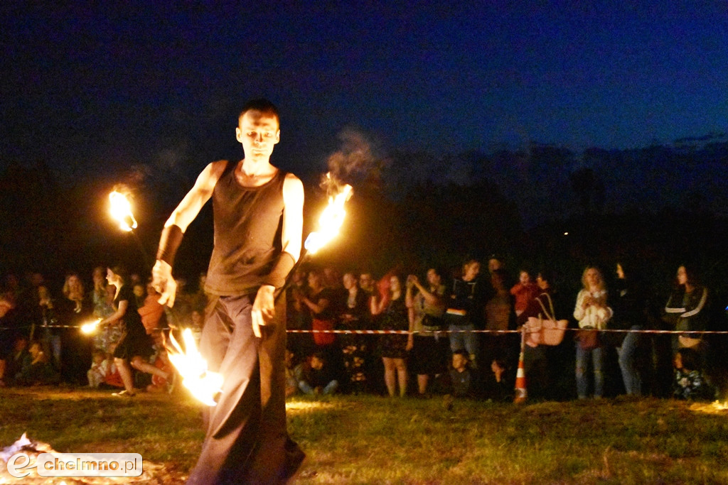 Efektowny pokaz Fire Show nad Jeziorem Starogrodzkim